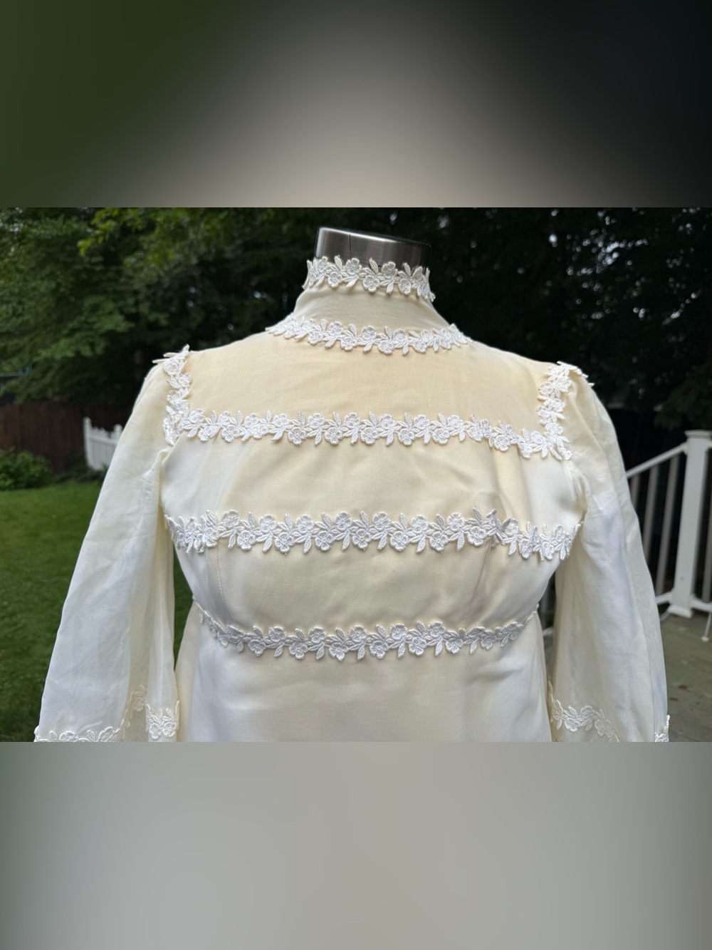 Vintage 1970 Hutzler Bros Bridal Ivory Lace Wedding Dress - Picture 8 of 11